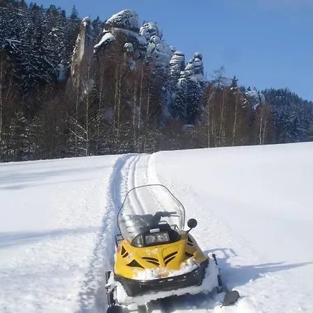 Konukevi Ve Srubu Horni Radechova
